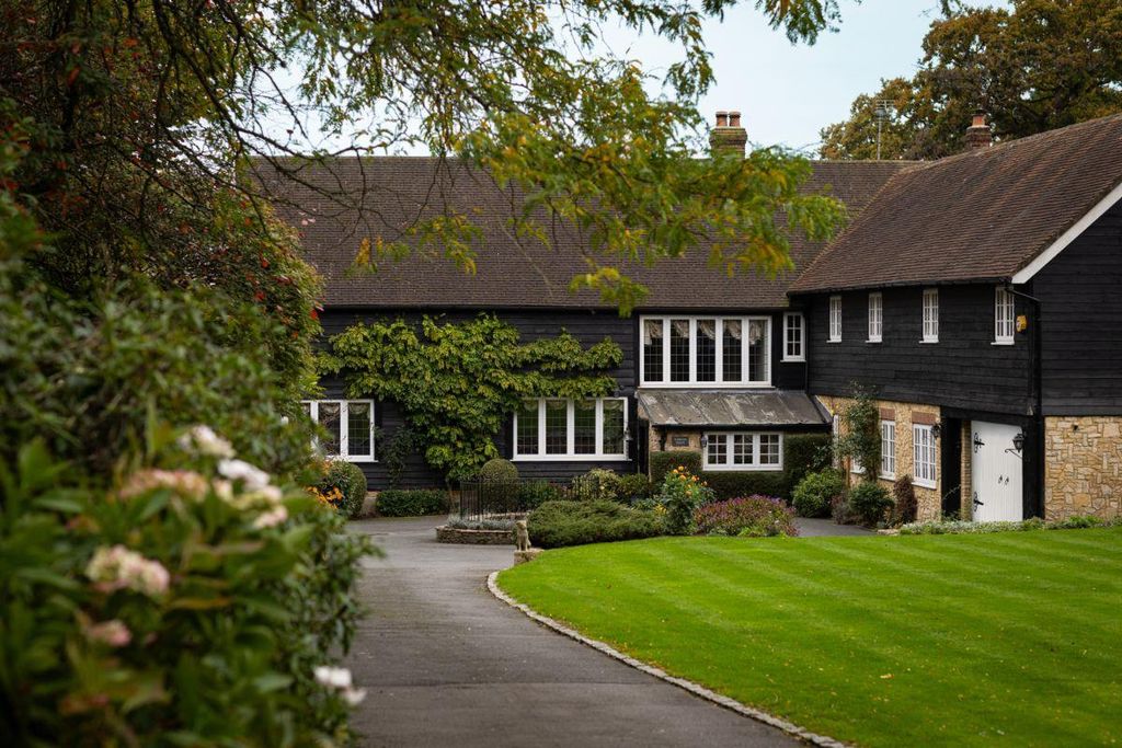 Property photo 1 of 36 _03A1889_Highres 2.Jpg