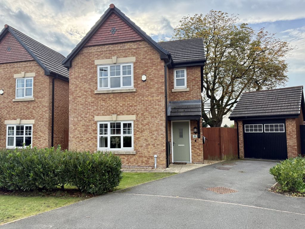 Property photo 1 of 22