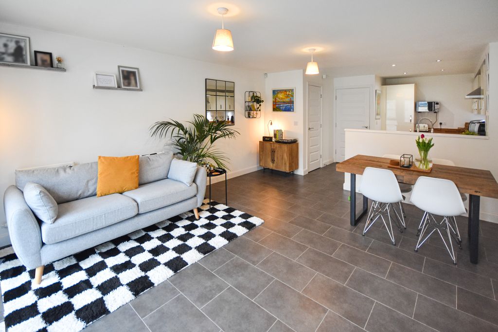 Property photo 2 of 31 Dsc_0445_1