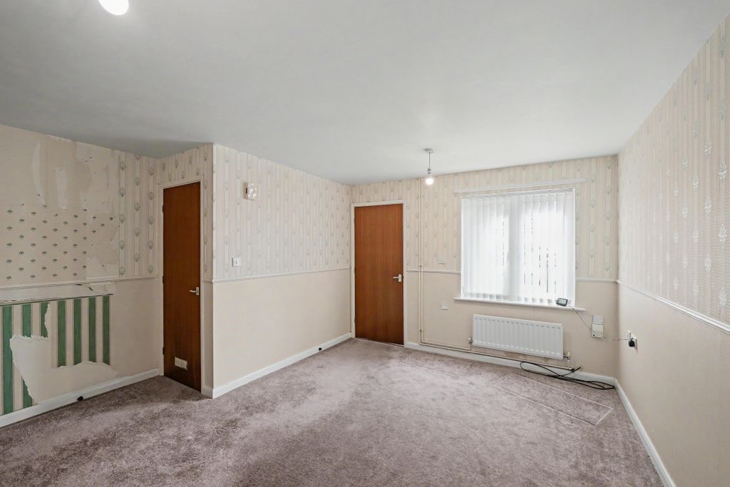 Property photo 2 of 15 5 Richmond Grove, North Shields, Tyne And Wear, Ne29 7Qz
