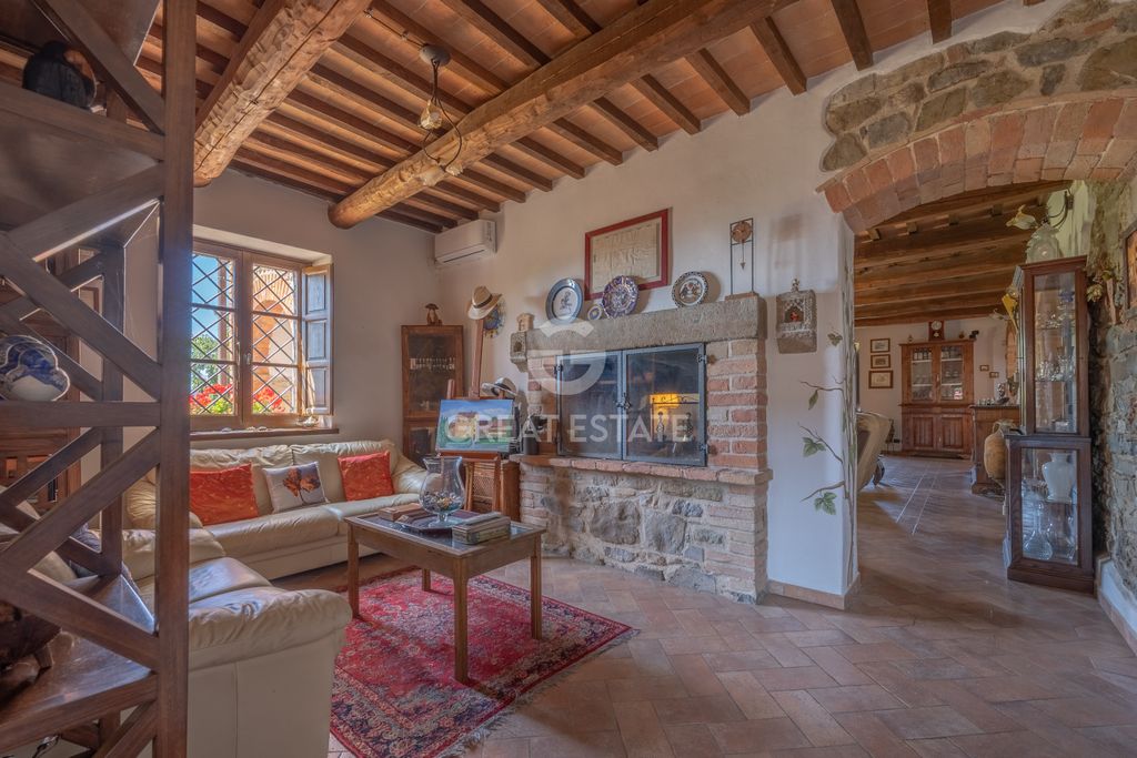 Property photo 2 of 49 Interiors