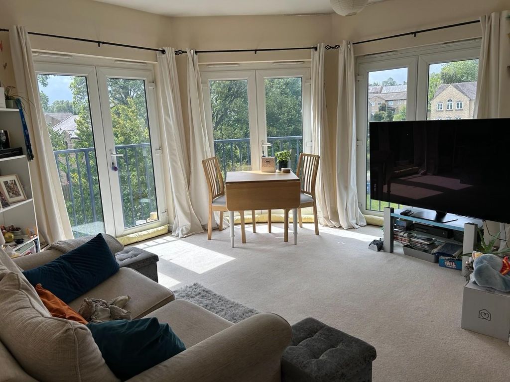 Property photo 3 of 9