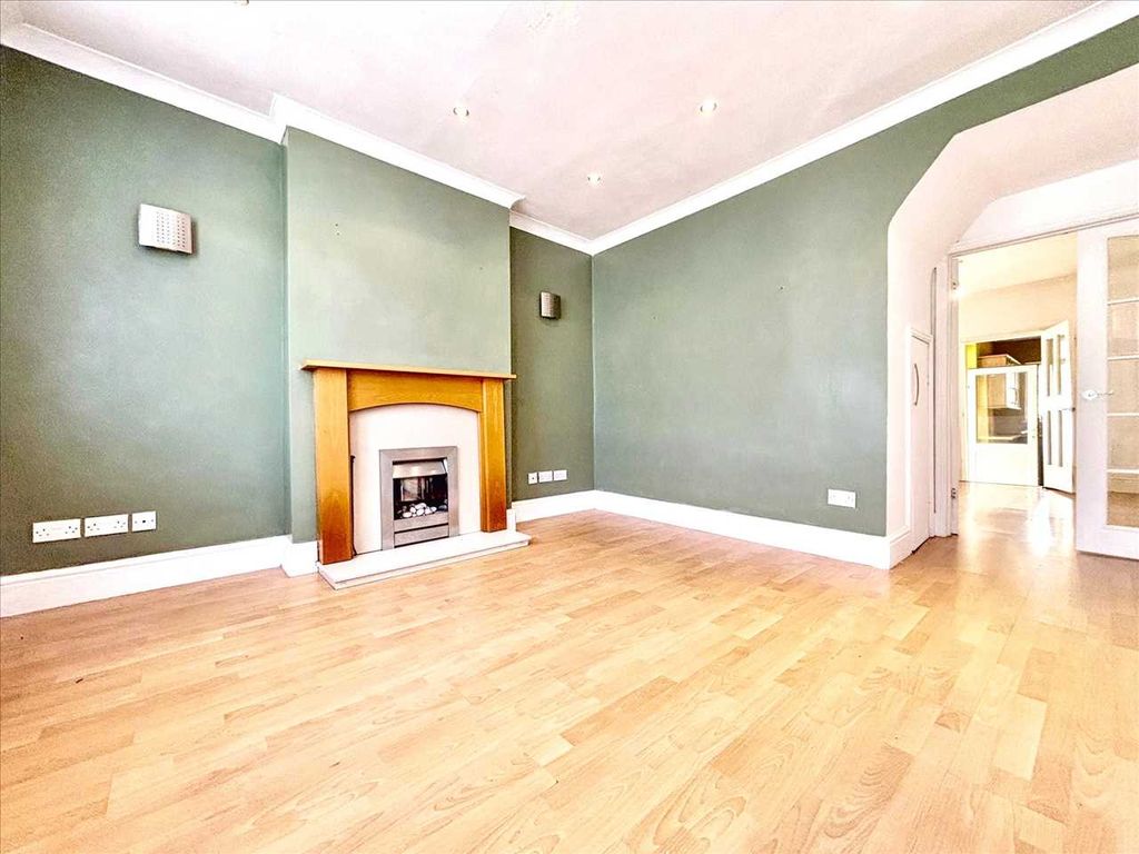Property photo 2 of 19 Reception Room