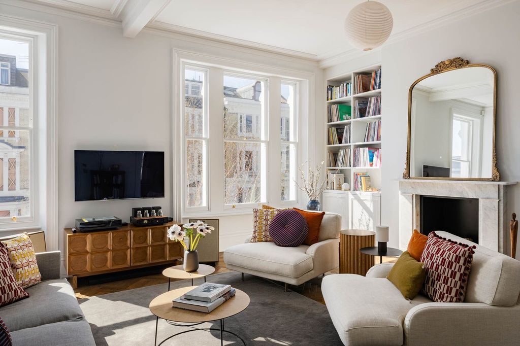 Property photo 1 of 33