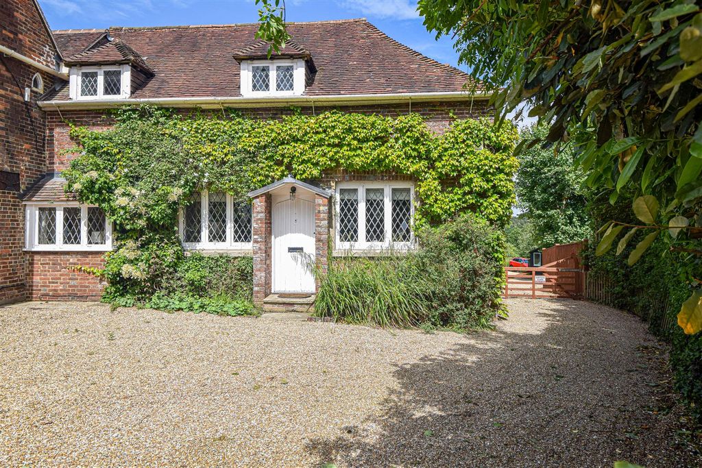 Property photo 1 of 44