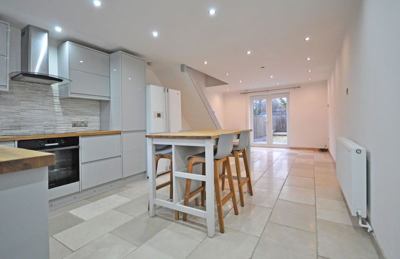 Property photo 2 of 10 Photo 2