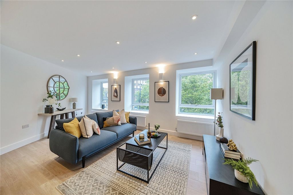 Property photo 1 of 10 Picture No. 01