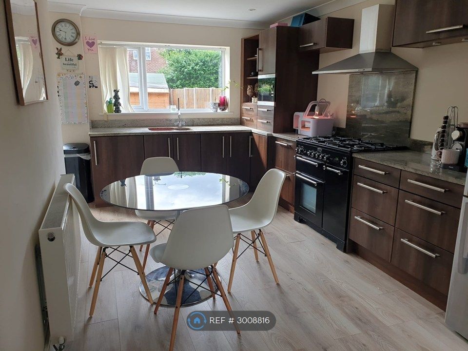 Property photo 3 of 19 Kitchen-Diner