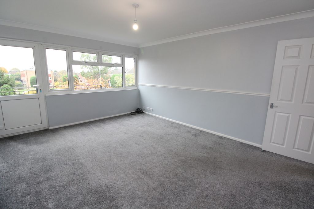 Property photo 2 of 9 Lounge View 1