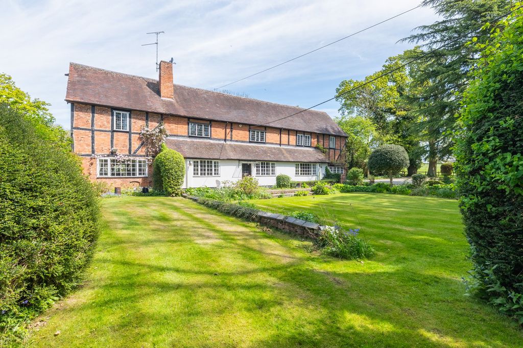Property photo 1 of 50