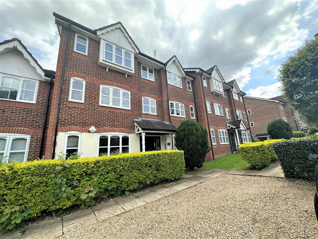 Property photo 1 of 6 Coopers Estate Agents