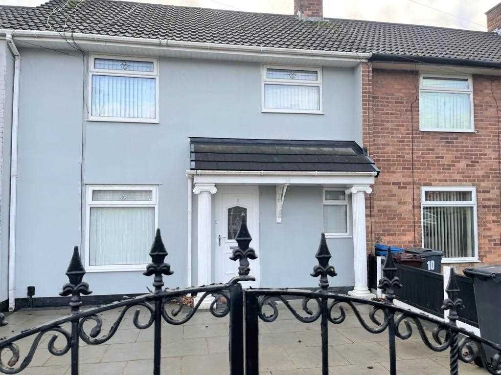 Property photo 2 of 12