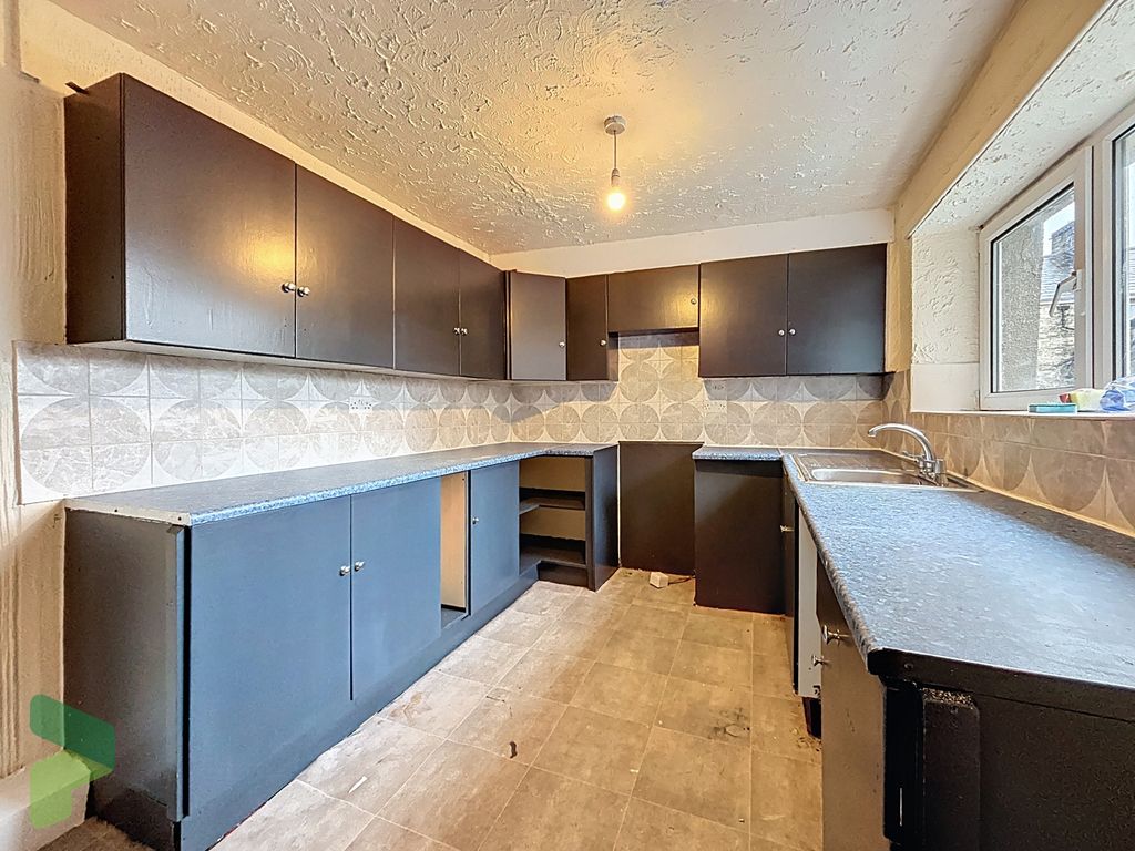 Property photo 1 of 15 Kitchen