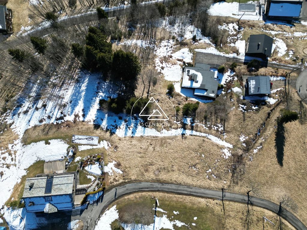 Property photo 1 of 4