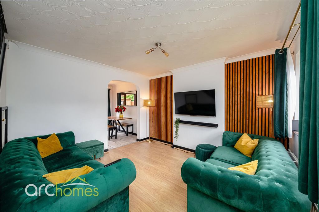 Property photo 2 of 20 Bexhil-1.Jpg