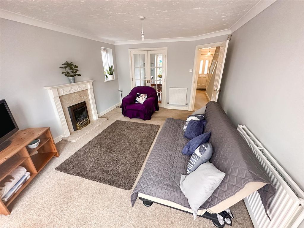 Property photo 2 of 14 Img_4705.Xkklo.Jpg
