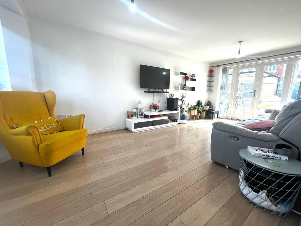 Property photo 3 of 21 Bfd3Ace7-F219-4009-A904-8A0775E4160c