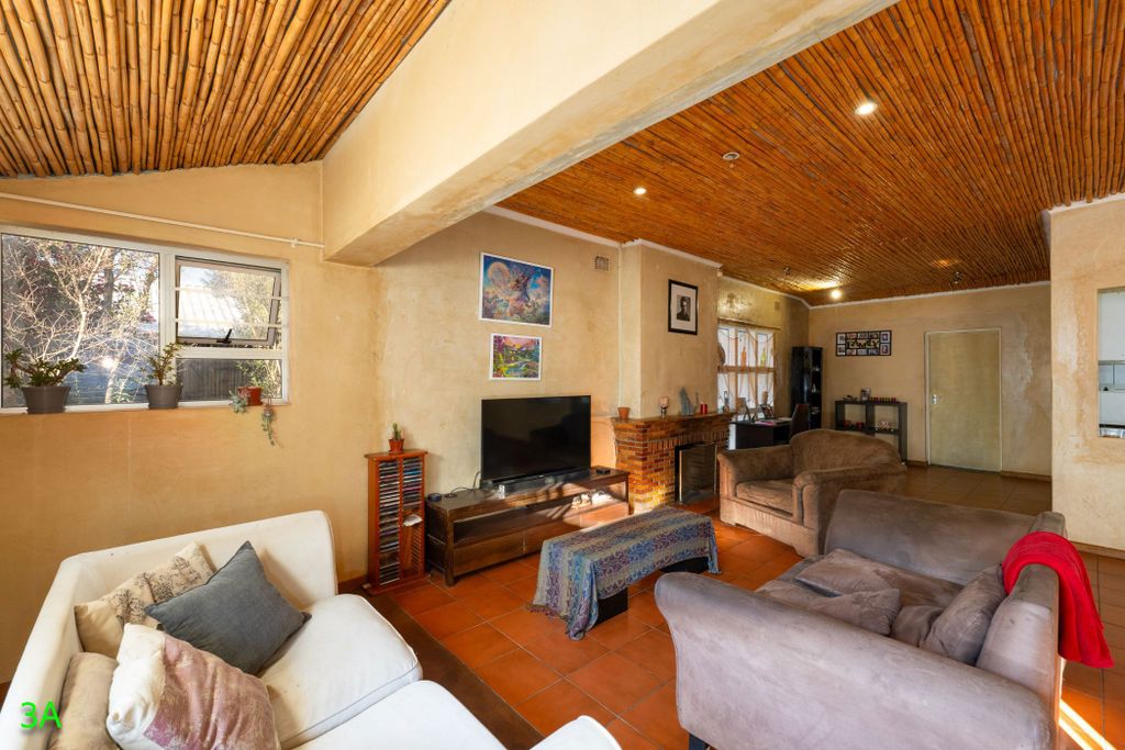 Property photo 3 of 67 Sw1700296