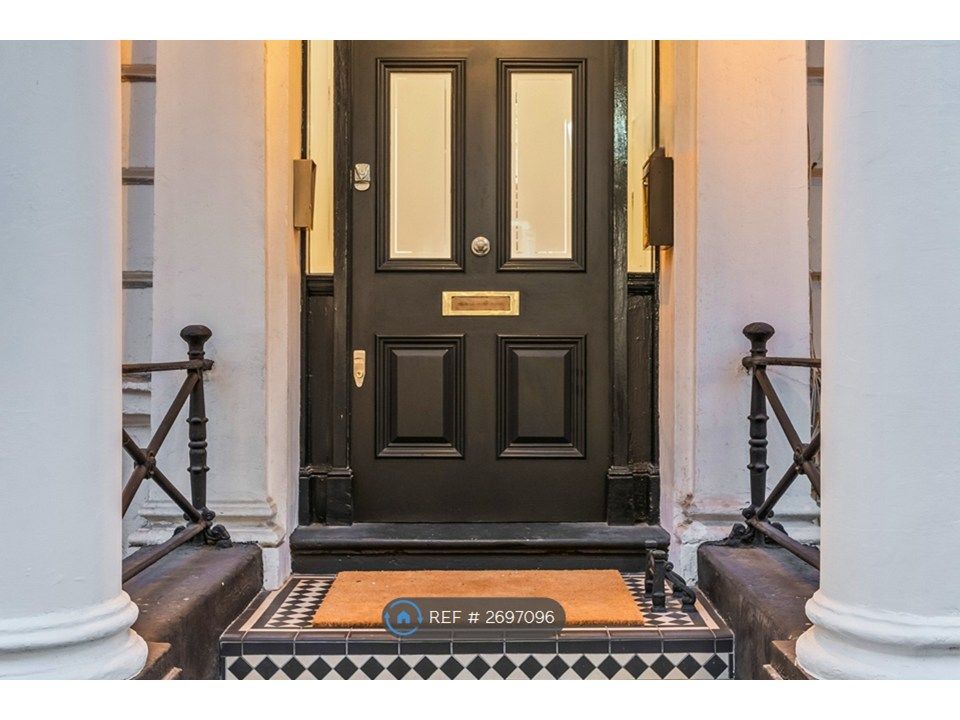 Property photo 2 of 35