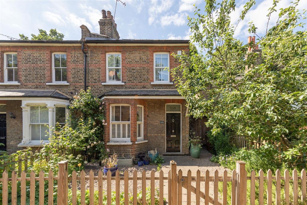 Property photo 1 of 30