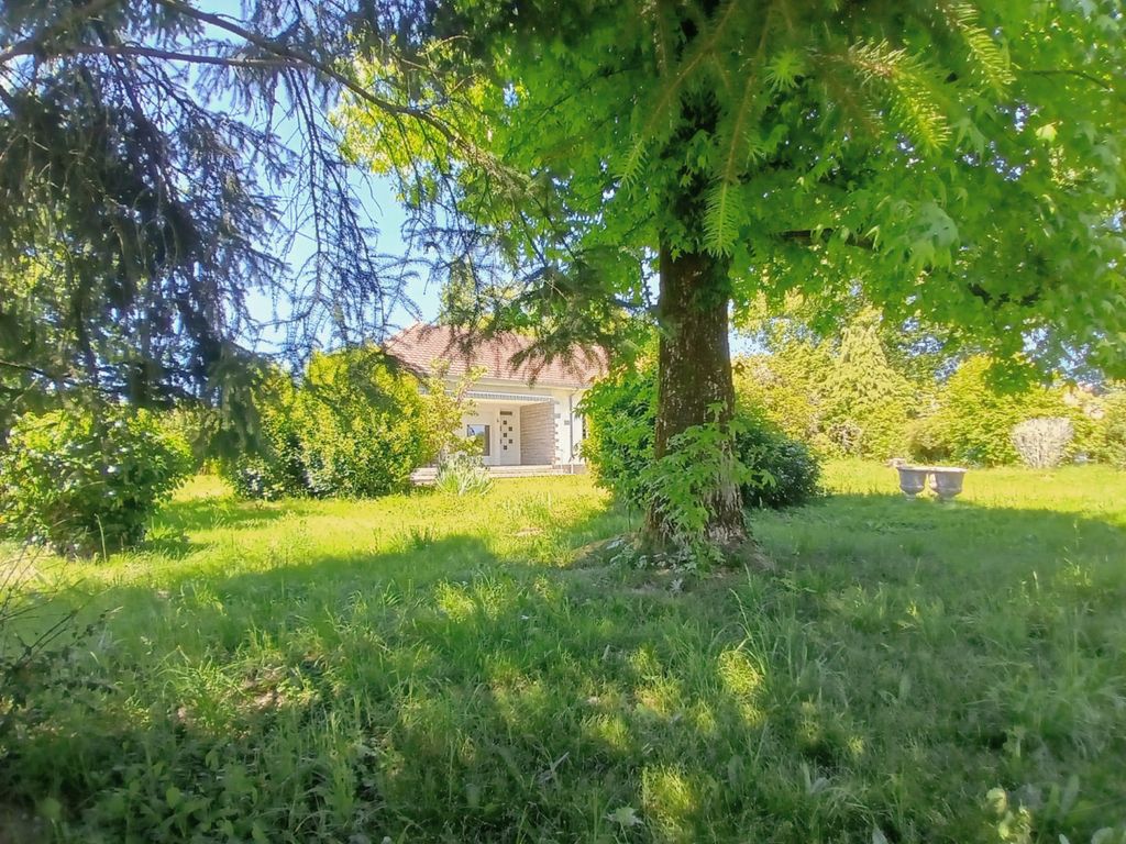 Property photo 3 of 13