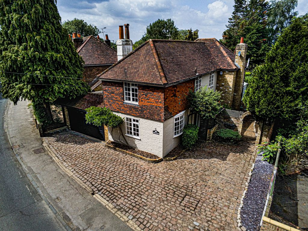 Property photo 1 of 31 101006551107
