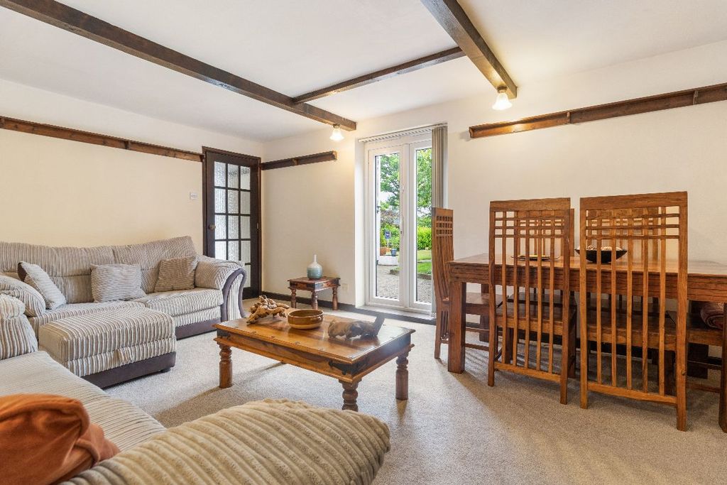 Property photo 2 of 30