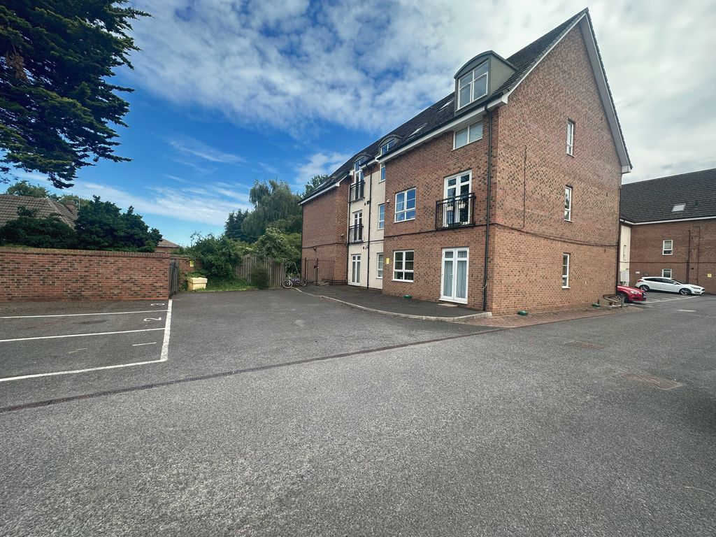 Property photo 1 of 6 120CD6D8-3Fea-4C95-A6D7-3B7A67E9424D
