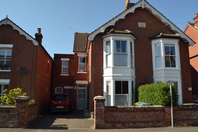 Property photo 1 of 14 Front