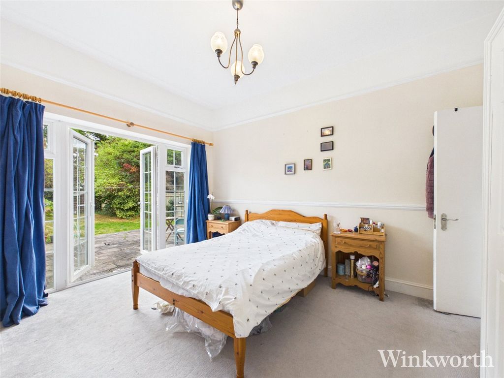 Property photo 2 of 13 Picture No. 14