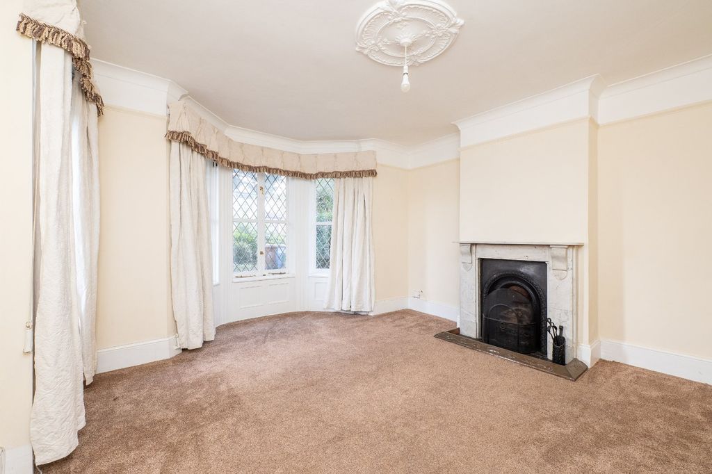 Property photo 2 of 26 Picture No. 18
