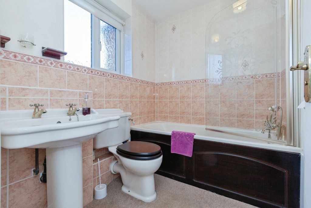 Property photo 3 of 15