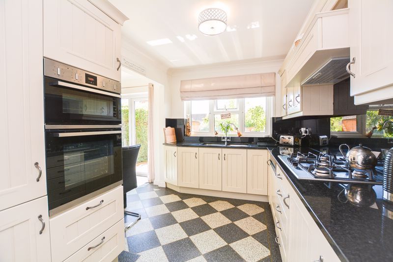 Property photo 1 of 26 Photo 3