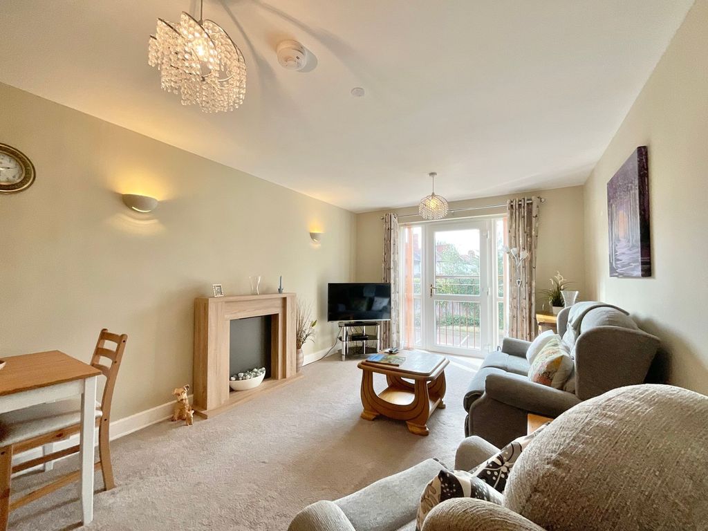 Property photo 2 of 17