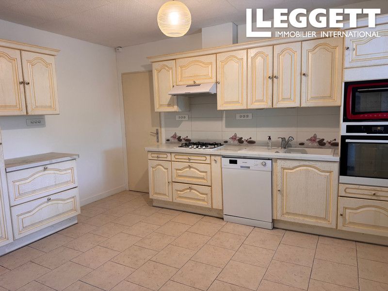 Property photo 2 of 10