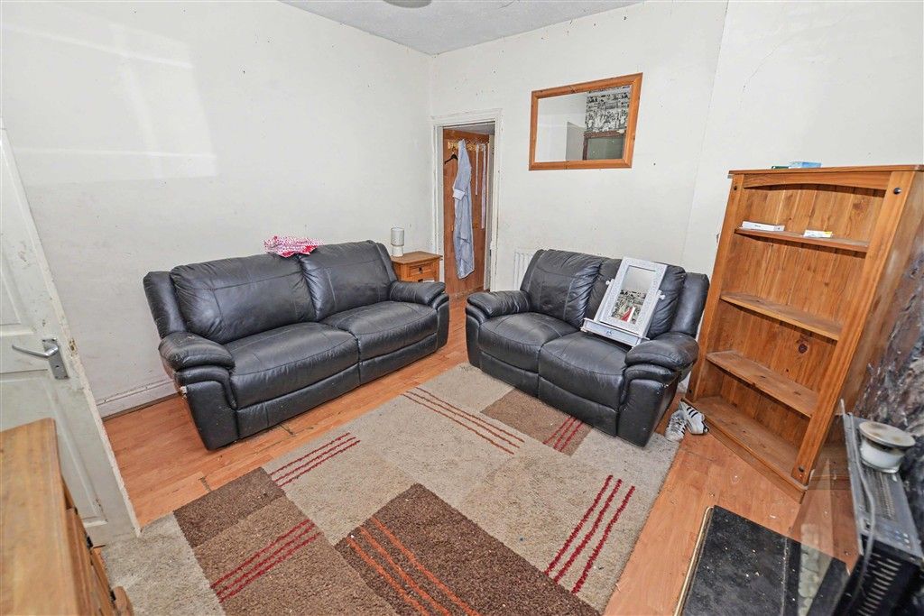 Property photo 3 of 5