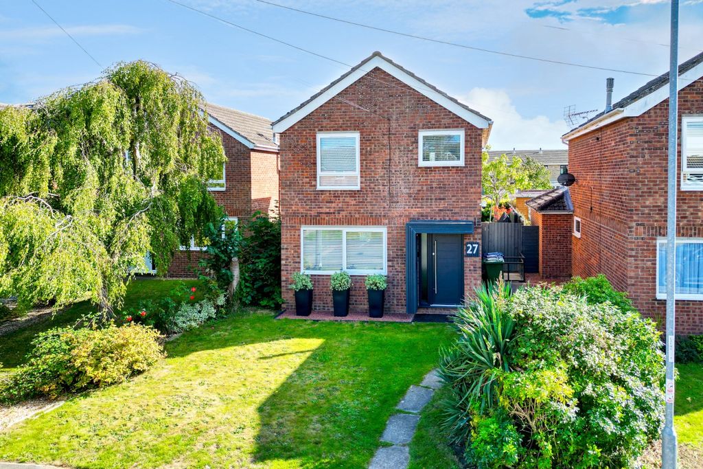 Property photo 1 of 21 4516010