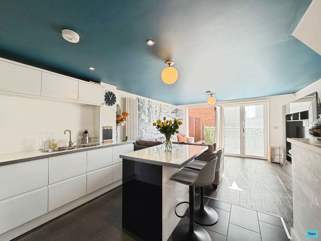 Property photo 2 of 24 7