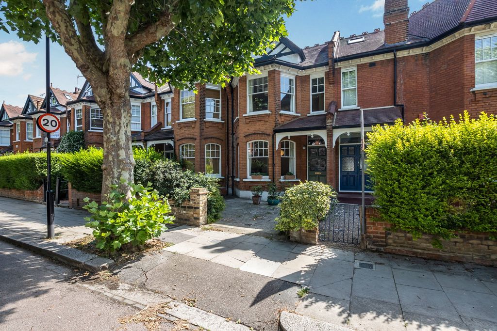 Property photo 1 of 19
