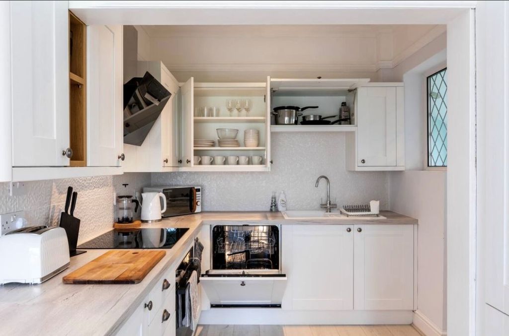Additional image 6 of 4 bed detached house for saleSouthcliff Park, Clacton-On-Sea CO15