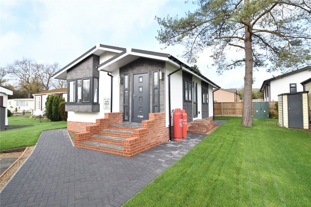 Property photo 1 of 17 Picture No. 15