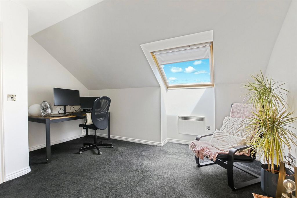 Additional image 15 of 3 bed flat for saleWest Wellhall Wynd, Hamilton, Lanarkshire ML3