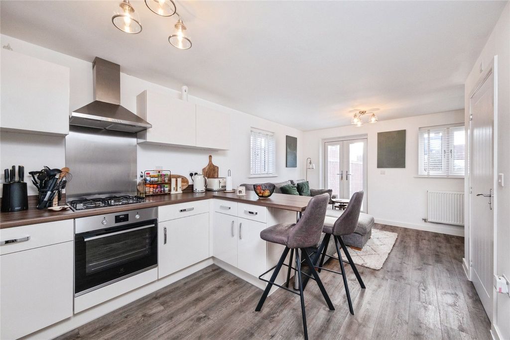 Property photo 2 of 15 Picture No. 02