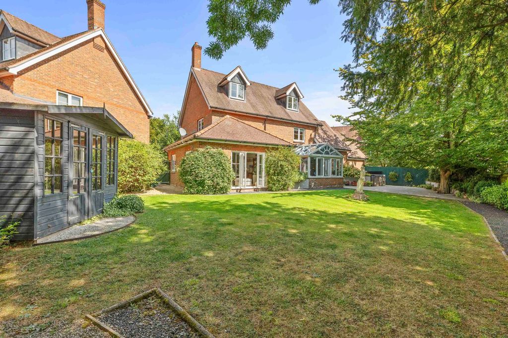 Property photo 1 of 24