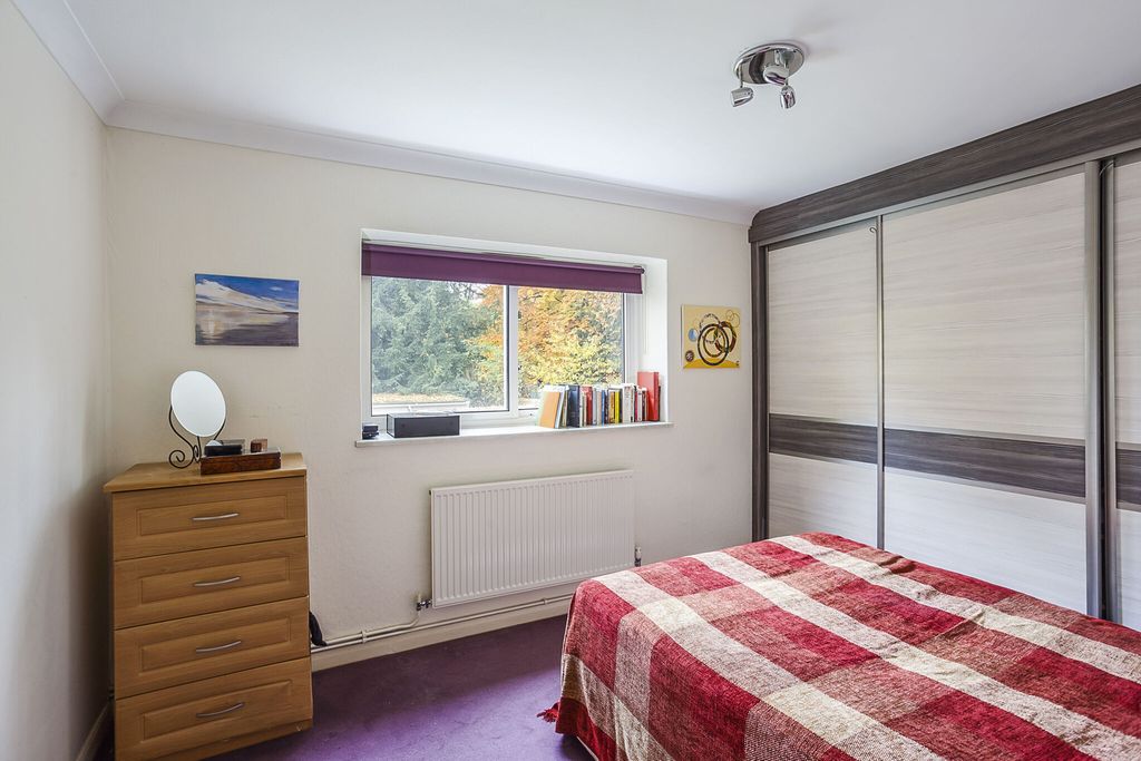 Property photo 3 of 18