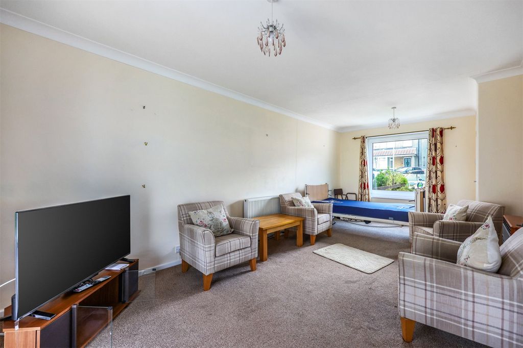 Property photo 3 of 21 Picture No. 04