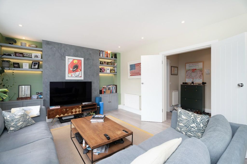 Property photo 2 of 15 Img12.Jpg