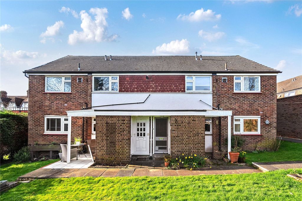 Property photo 1 of 14 External