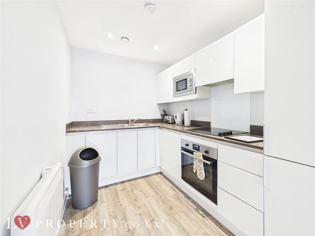 Property photo 3 of 7 Picture No. 05