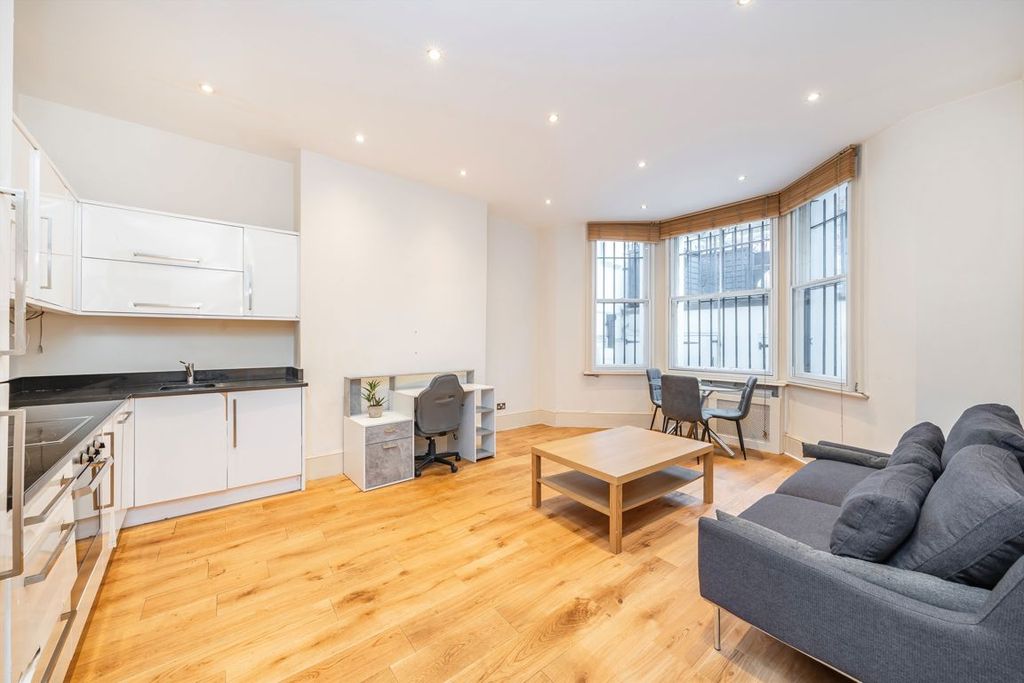 Property photo 3 of 6